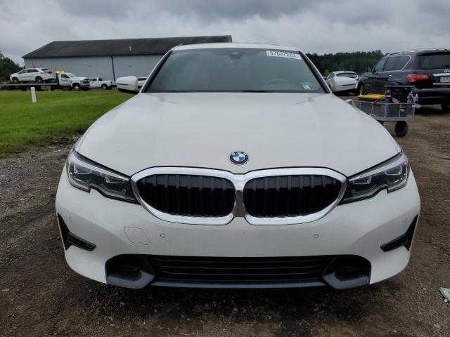 3MW5R7J03L8B09983 - 2020 BMW 330XI WHITE photo 5