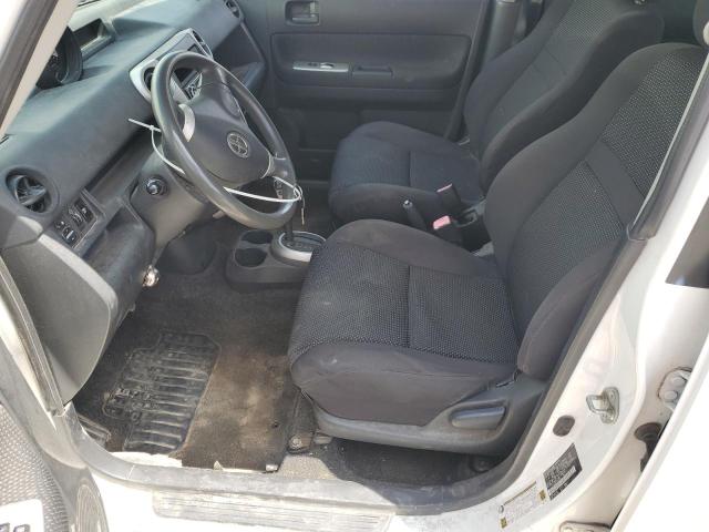 JTLKT324X54001033 - 2005 TOYOTA SCION XB WHITE photo 7