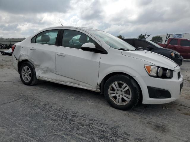 1G1JC5SB3D4177446 - 2013 CHEVROLET SONIC LT WHITE photo 4