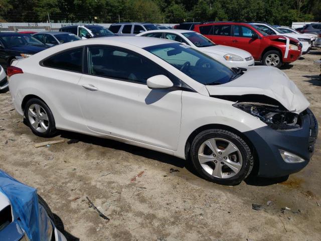 KMHDH6AE8DU006100 - 2013 HYUNDAI ELANTRA CO GS WHITE photo 4