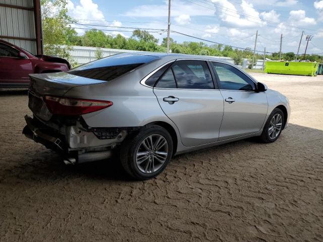 4T1BF1FK8GU243706 - 2016 TOYOTA CAMRY LE Արծաթագույն լուսանկար 3