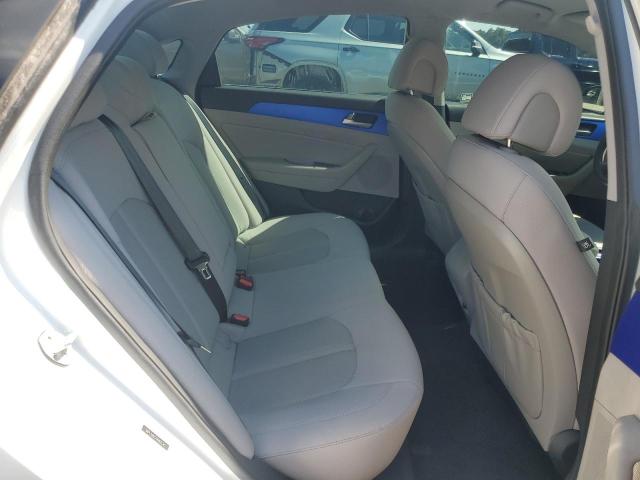 5NPE34AF2GH405345 - 2016 HYUNDAI SONATA SPORT WHITE photo 10