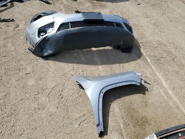 1C4PJLCB6KD327170 - 2019 JEEP CHEROKEE LATITUDE فضي صورة 12