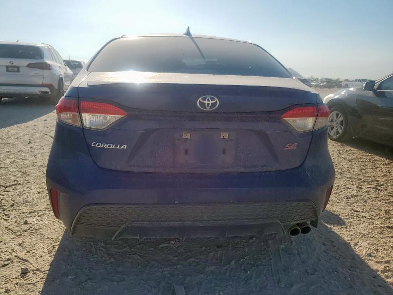 5YFS4MCE5MP088812 - 2021 TOYOTA COROLLA SE BLUE photo 6