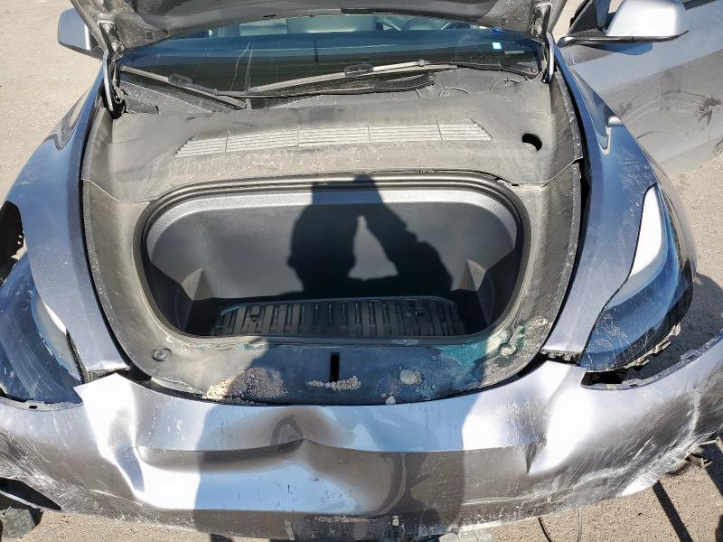7SAYGAEE6RF099983 - 2024 TESLA MODEL Y 灰色 照片 11