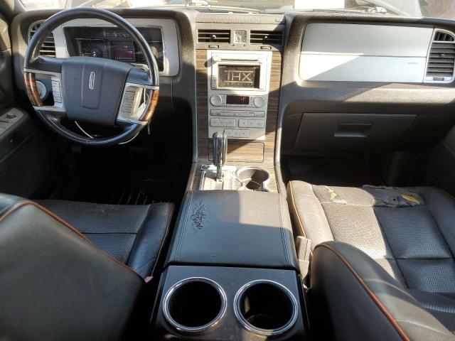 5LMFU28507LJ07724 - 2007 LINCOLN NAVIGATOR შავი ფოტო 8