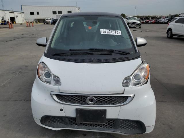 WMEEJ3BA5FK806845 - 2015 SMART FORTWO PURE WHITE photo 5