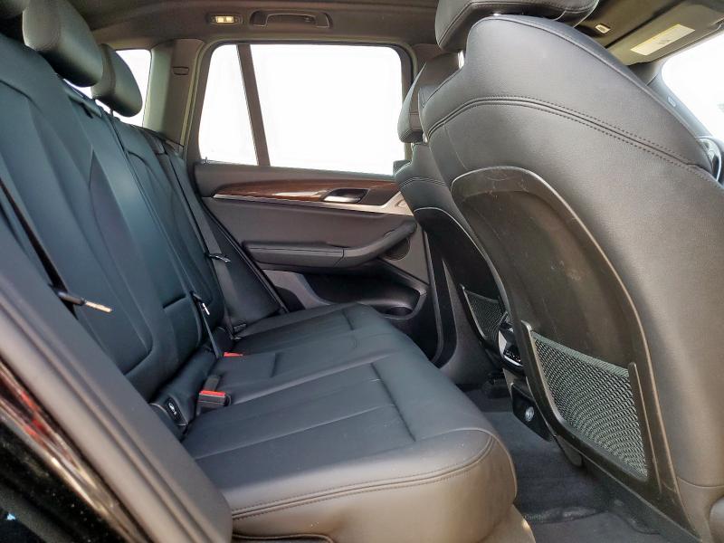 5UXTR9C57JLC68950 - 2018 BMW X3 XDRIVE30I 黑色 照片 11