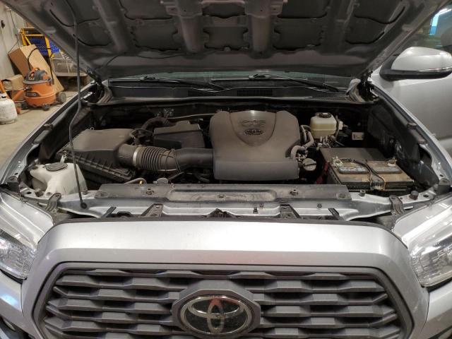 3TMCZ5AN1NM465871 - 2022 TOYOTA TACOMA DOUBLE CAB GRAY photo 11