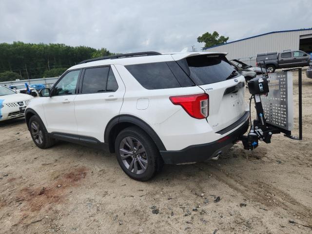 1FMSK8DH4RGA39854 - 2024 FORD EXPLORER XLT WHITE photo 2