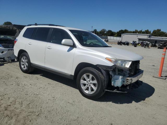 5TDZA3EH6DS037514 - 2013 TOYOTA HIGHLANDER BASE Beyaz fotoğraf 4