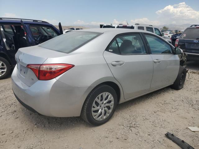 5YFBURHE1KP932279 - 2019 TOYOTA COROLLA L SILVER photo 3