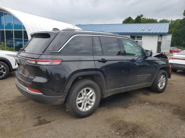 1C4RJHAGXPC674468 - 2023 JEEP GRAND CHEROKEE LAREDO BLACK photo 3