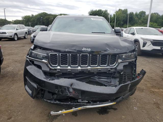 1C4RJHAGXPC674468 - 2023 JEEP GRAND CHEROKEE LAREDO BLACK photo 5