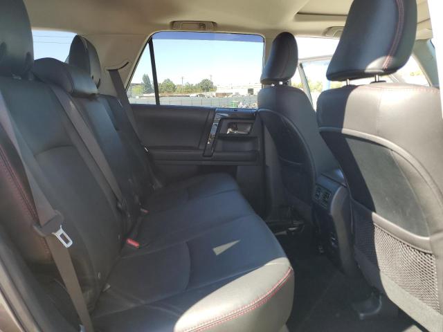 JTEBU5JR4J5518085 - 2018 TOYOTA 4RUNNER SR5/SR5 PREMIUM GRAY photo 11