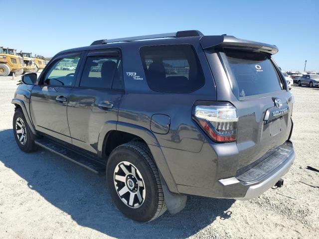 JTEBU5JR4J5518085 - 2018 TOYOTA 4RUNNER SR5/SR5 PREMIUM GRAY photo 2