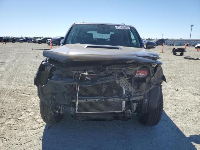 JTEBU5JR4J5518085 - 2018 TOYOTA 4RUNNER SR5/SR5 PREMIUM GRAY photo 5