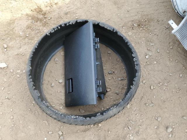 JTDP4RCE9LJ017876 - 2020 TOYOTA COROLLA SE WHITE photo 12