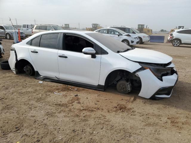 JTDP4RCE9LJ017876 - 2020 TOYOTA COROLLA SE WHITE photo 4