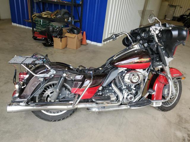 2010 HARLEY-DAVIDSON FLHTK, null