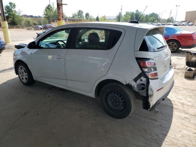 1G1JG6SH6J4121334 - 2018 CHEVROLET SONIC WHITE photo 2