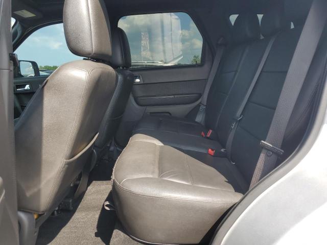 1FMCU0D70BKB89289 - 2011 FORD ESCAPE XLT SILVER photo 11