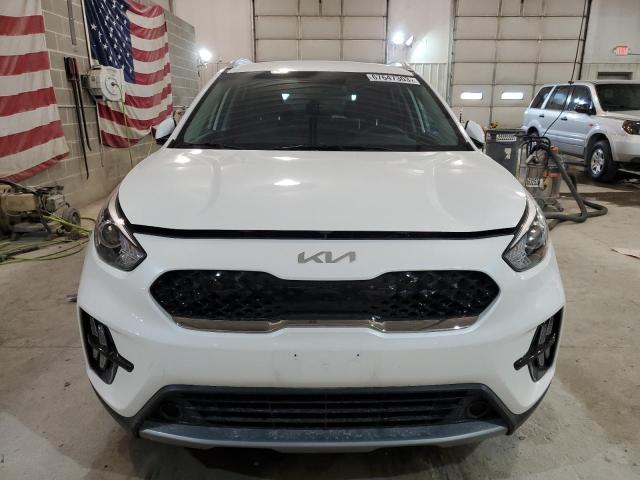 KNDCB3LC3N5525417 - 2022 KIA NIRO LX WHITE photo 5