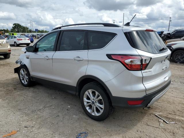 1FMCU9GD7JUA25532 - 2018 FORD ESCAPE SE SILVER photo 2