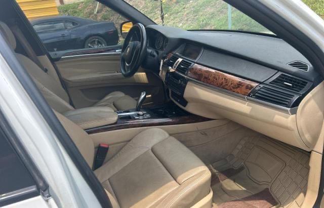 5UXFE8C55AL312217 - 2010 BMW X5 XDRIVE48I WHITE photo 5
