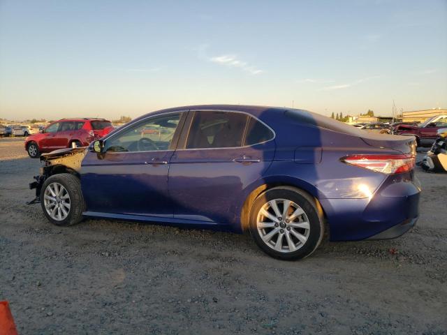 4T1B11HK7JU591788 - 2018 TOYOTA CAMRY L BLUE photo 2