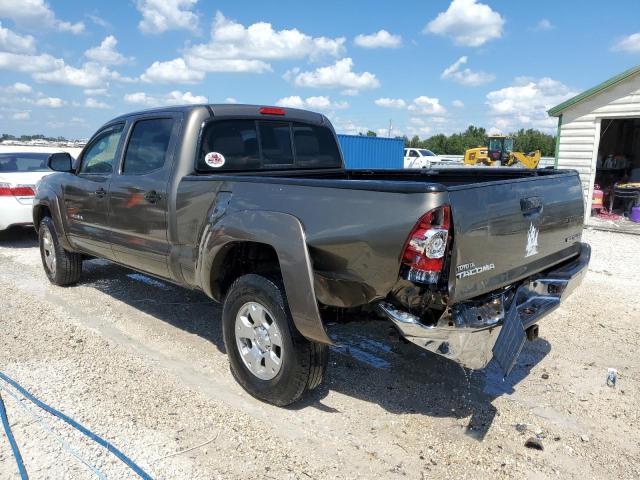 5TFMU4FN4DX013122 - 2013 TOYOTA TACOMA DOUBLE CAB LONG BED BROWN photo 2