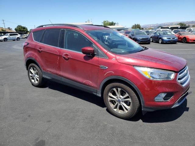 1FMCU0GD3JUA50262 - 2018 FORD ESCAPE SE RED photo 4
