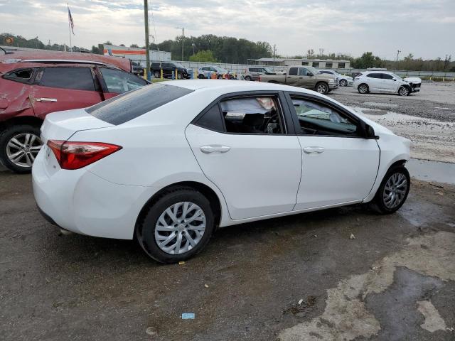 5YFBURHE0HP675723 - 2017 TOYOTA COROLLA L WHITE photo 3