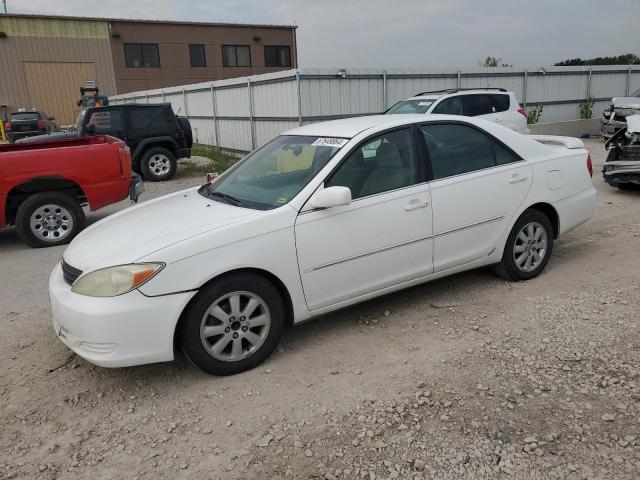 2002 TOYOTA CAMRY LE, 