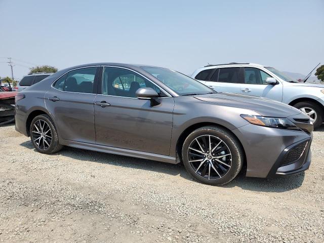 4T1G11AK0RU916115 - 2024 TOYOTA CAMRY SE NIGHT SHADE GRAY photo 4