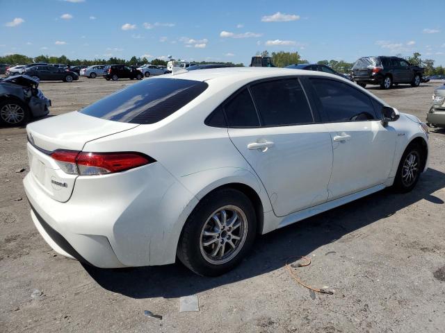 JTDEBRBEXLJ021546 - 2020 TOYOTA COROLLA LE WHITE photo 3