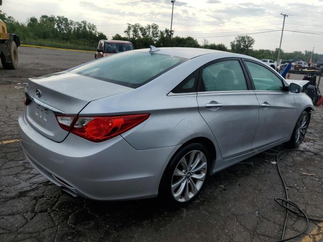 5NPEC4AC9DH717938 - 2013 HYUNDAI SONATA SE SILVER photo 3