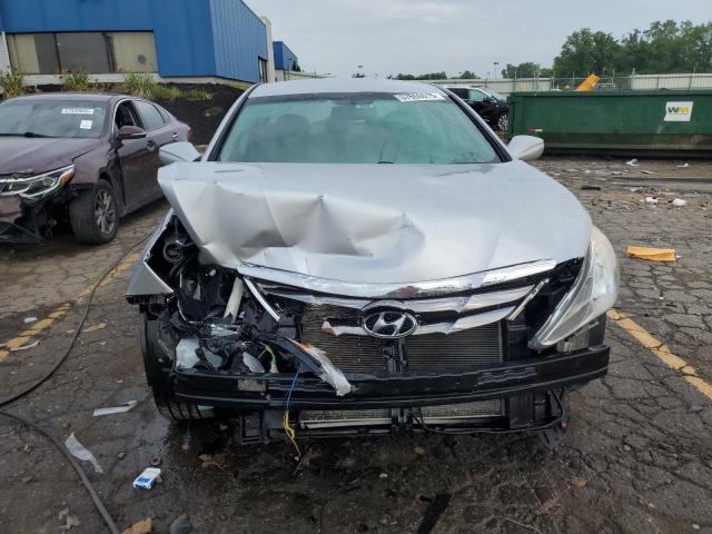 5NPEC4AC9DH717938 - 2013 HYUNDAI SONATA SE SILVER photo 5