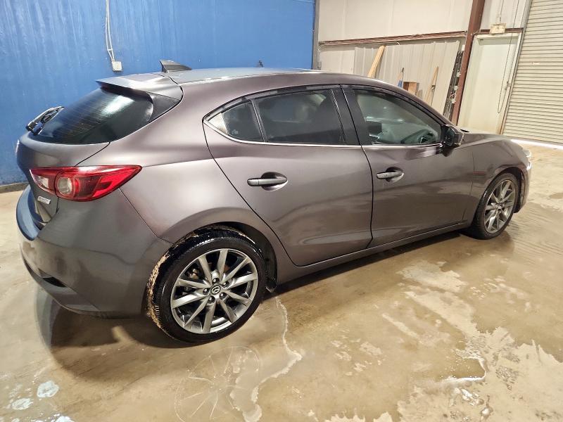 3MZBN1M34JM214053 - 2018 MAZDA 3 GRAND TOURING GRAY photo 3