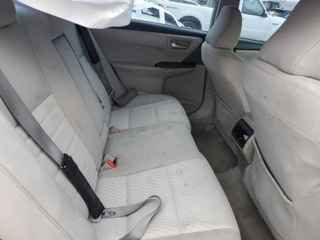 4T1BF1FK0FU028500 - 2015 TOYOTA CAMRY LE 灰色 照片 10