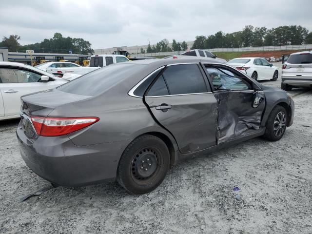 4T1BF1FK0FU028500 - 2015 TOYOTA CAMRY LE 灰色 照片 3