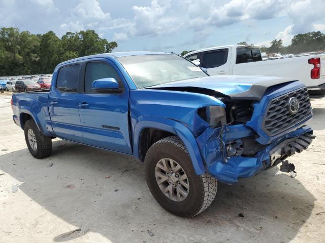 5TFBZ5DNXHX002469 - 2017 TOYOTA TACOMA DOUBLE CAB BLUE photo 4