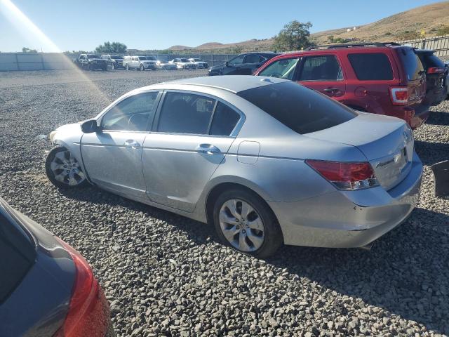 1HGCP3F85AA025240 - 2010 HONDA ACCORD EXL SILVER photo 2