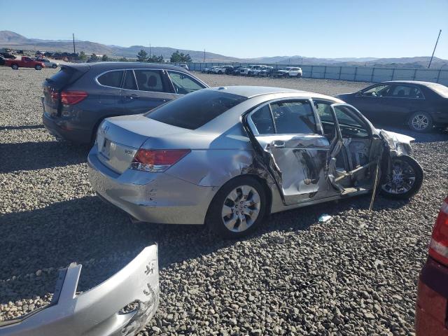 1HGCP3F85AA025240 - 2010 HONDA ACCORD EXL SILVER photo 3