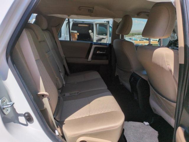 JTEEU5JR3M5246520 - 2021 TOYOTA 4RUNNER SR5 WHITE photo 10