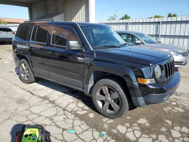 1C4NJRFB7FD427211 - 2015 JEEP PATRIOT LATITUDE BLACK photo 4