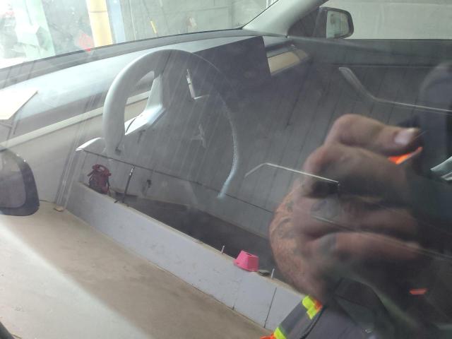 7SAYGAEE6NF323926 - 2022 TESLA MODEL Y შავი ფოტო 8