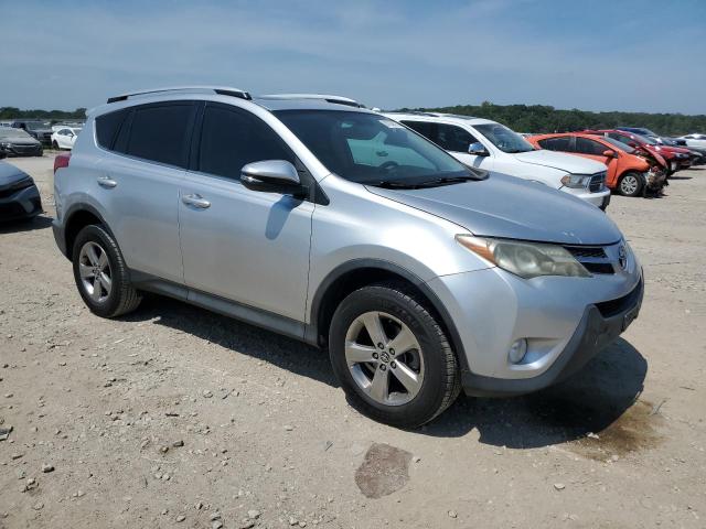 2T3WFREV0FW169375 - 2015 TOYOTA RAV4 XLE SILVER photo 4