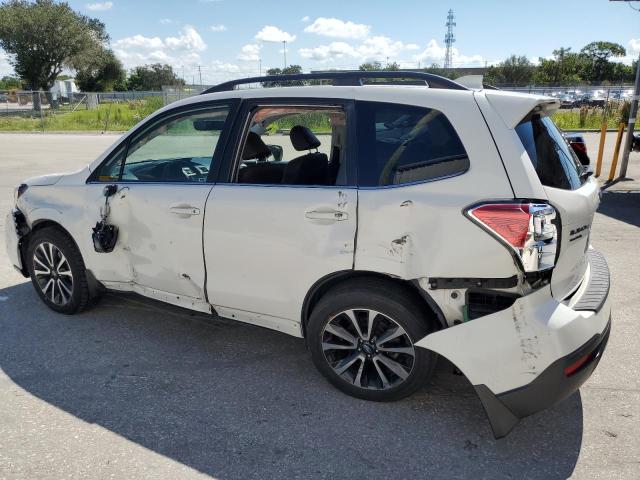 JF2SJGWC1JH582629 - 2018 SUBARU FORESTER 2.0XT TOURING WHITE photo 2