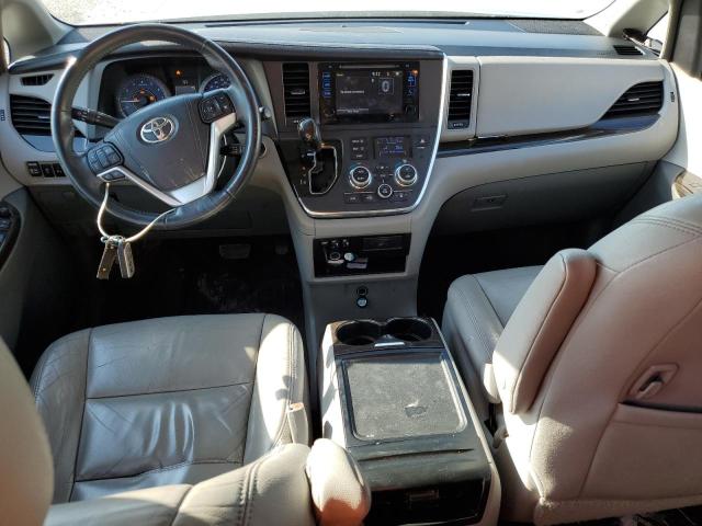 5TDDK3DC9GS142940 - 2016 TOYOTA SIENNA XLE SILVER photo 8
